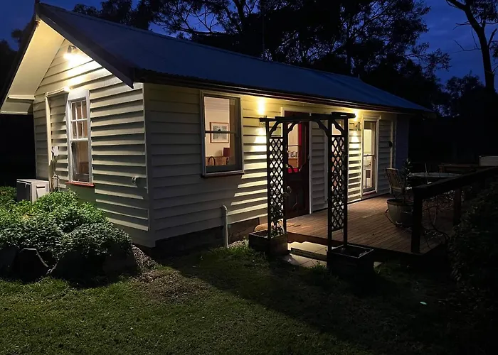 The Dairy Cottage - Lake Lorne - Drysdale