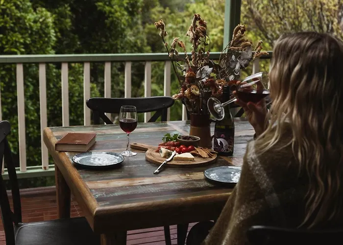 Hey Little Joe - Cosy Retreat With Mountain Views